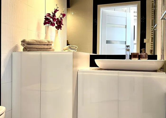 Podwale 2 31 - Self Check-in 20h - Parking & Lift * 弗罗茨瓦夫